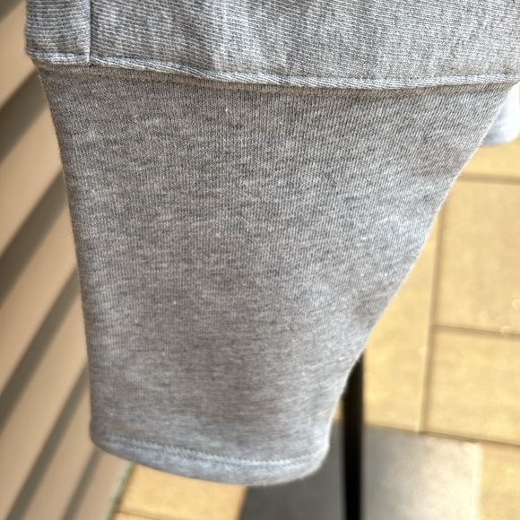 7FAM Peplum Top
Host Pick🎉🎉🎉 - Picture 9 of 13